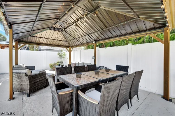 $850,000 | 4830 Coquina Road, Fort Myers Beach, FL 33931