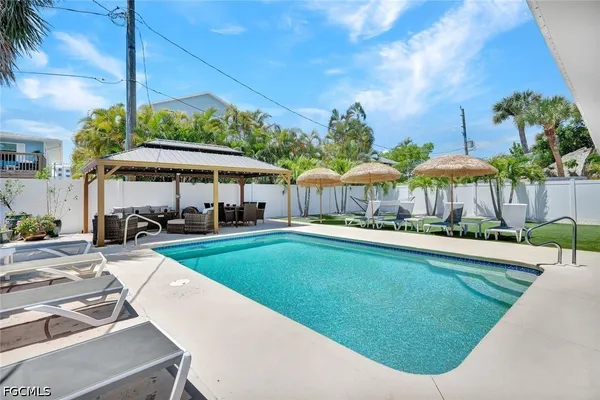 $850,000 | 4830 Coquina Road, Fort Myers Beach, FL 33931