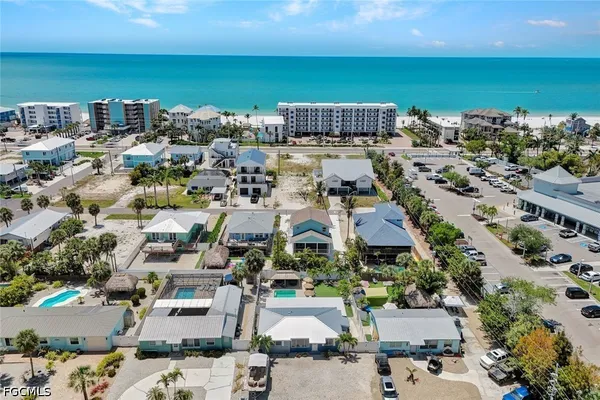 $850,000 | 4830 Coquina Road, Fort Myers Beach, FL 33931