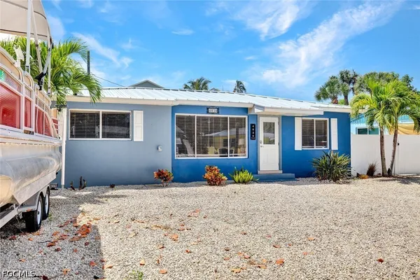 $850,000 | 4830 Coquina Road, Fort Myers Beach, FL 33931
