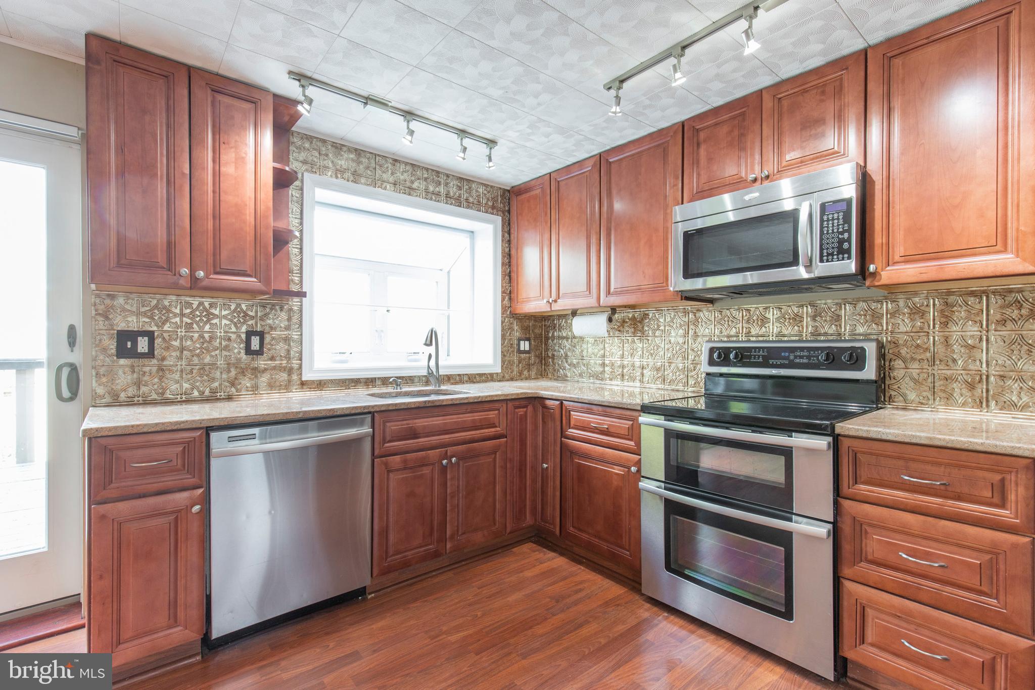 3411 Decatur Street Philadelphia, PA 19136 - Photo 10 of 26 Gallery Image 10