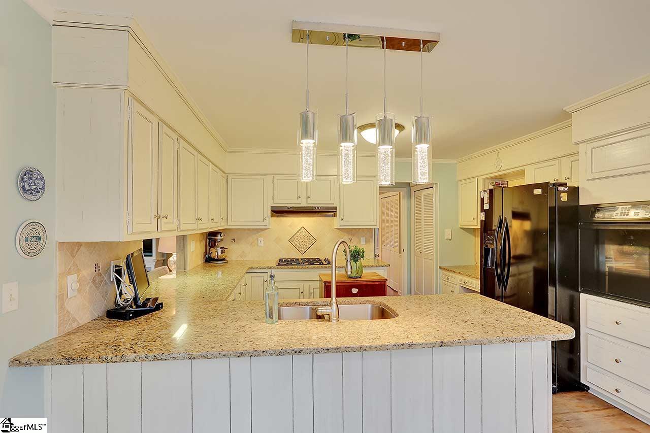205 Long Point Way Simpsonville, SC 29681 - Photo 11 of 31 Gallery Image 11