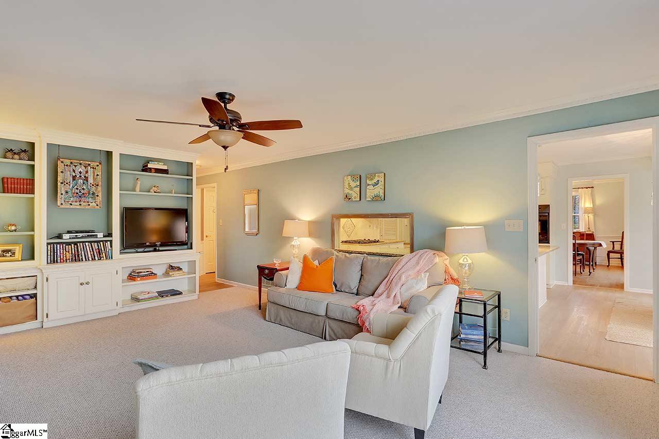 205 Long Point Way Simpsonville, SC 29681 - Photo 6 of 31 Gallery Image 6