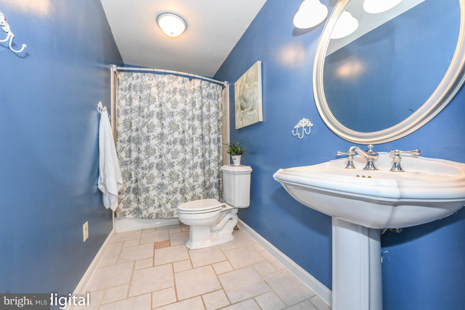 6712 West Lakeridge Road New Market, MD 21774 - Photo 22 of 30 Bath 2