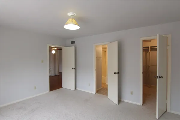 $900 | 3100 Walnut Bend Lane, Unit 118, Houston, TX 77042