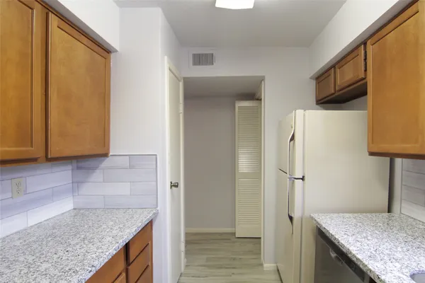 $900 | 3100 Walnut Bend Lane, Unit 118, Houston, TX 77042