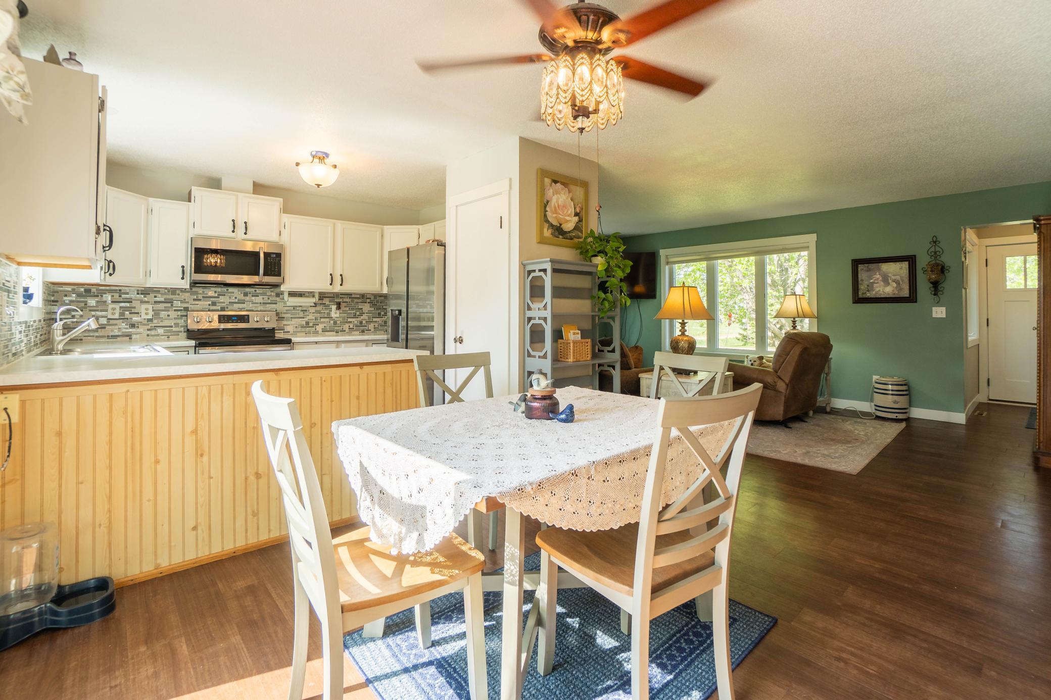 1530 12th Street Southwest Wadena, MN 56482 - Photo 4 of 41