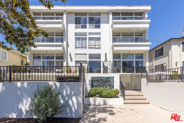 $6,150 | 511 San Vicente Boulevard, Unit 204, Santa Monica, CA 90402