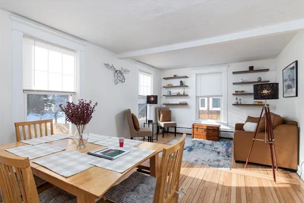 $2,300 | 122 Oak Street, Rutland, VT 05701