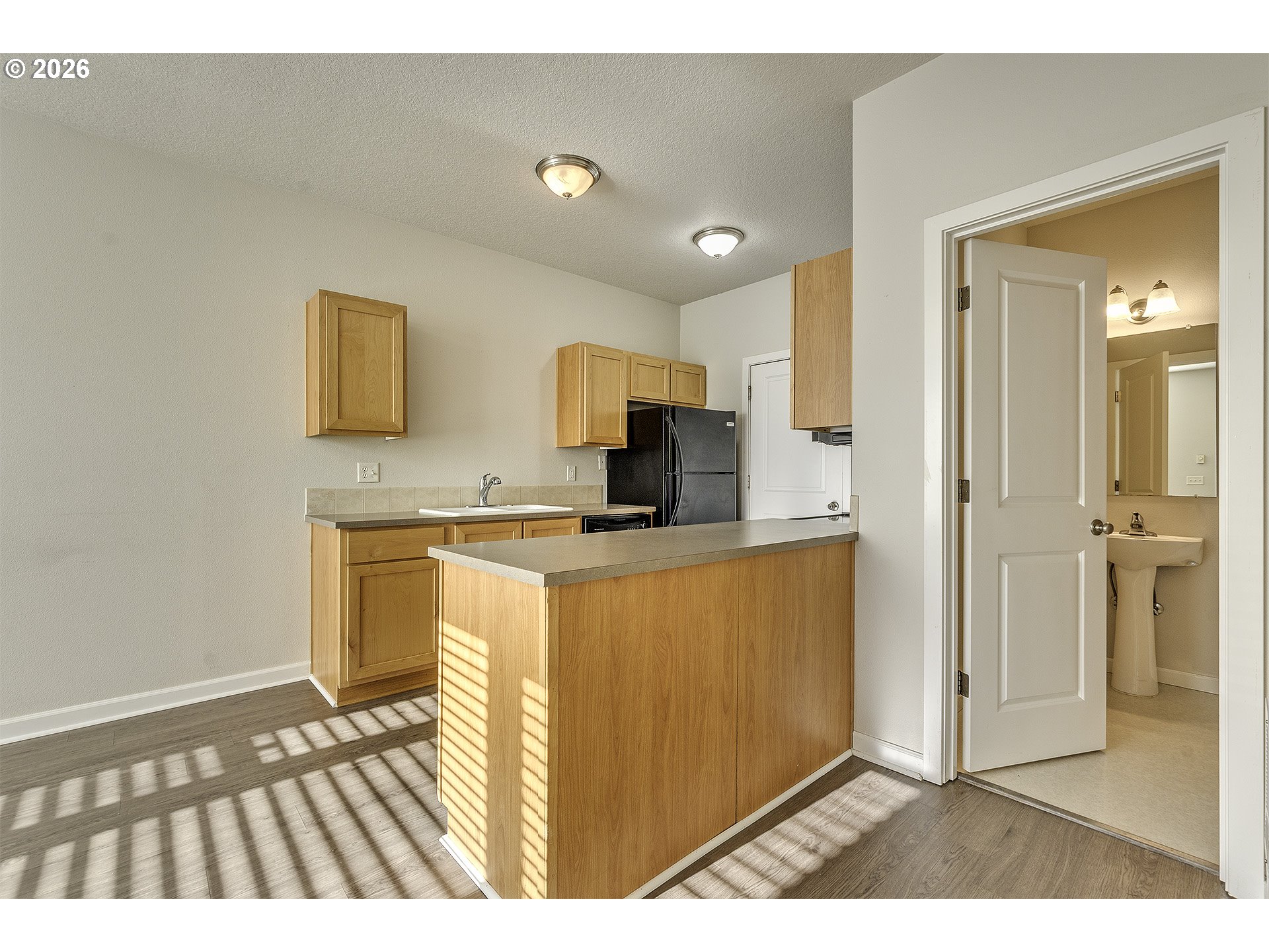 18437 Southwest Anna Mae Lane Beaverton, OR 97003 - Photo 7 of 23