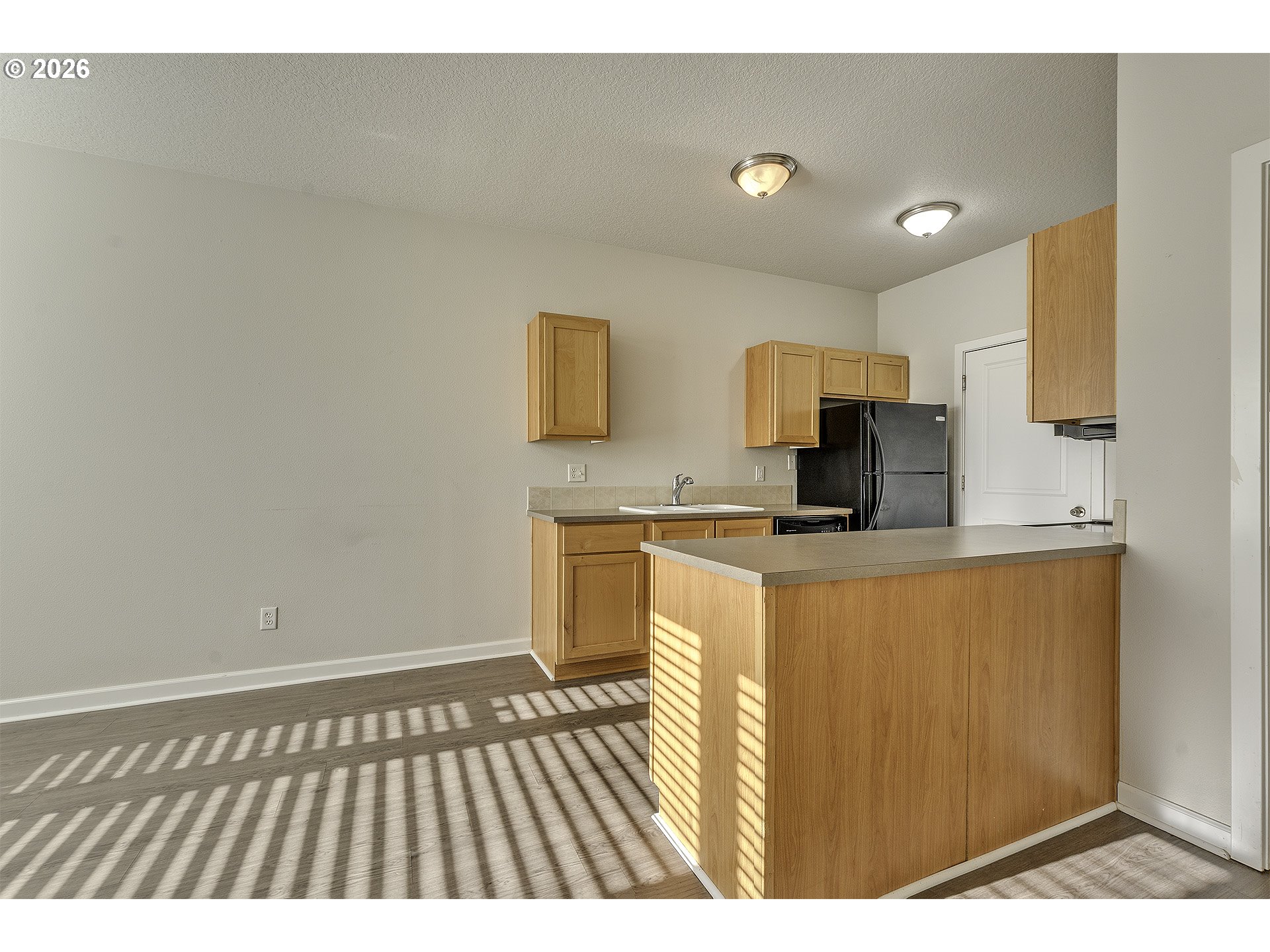 18437 Southwest Anna Mae Lane Beaverton, OR 97003 - Photo 8 of 23