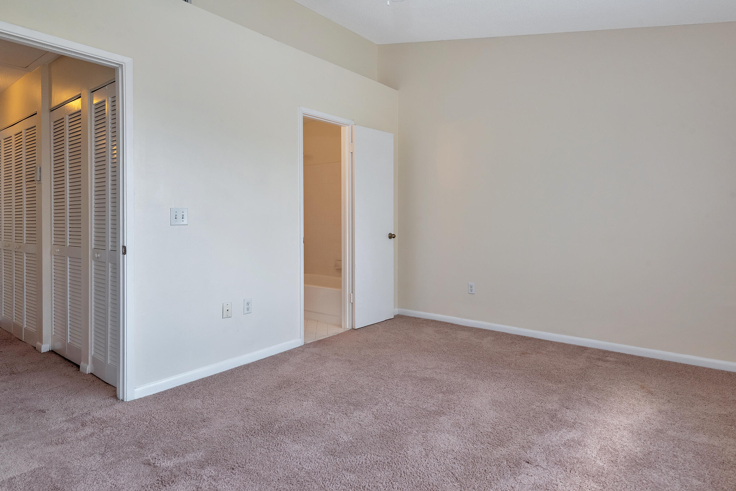 1020 Jeffery Street Boca Raton, FL 33487 - Photo 51 of 56 1020 - 049