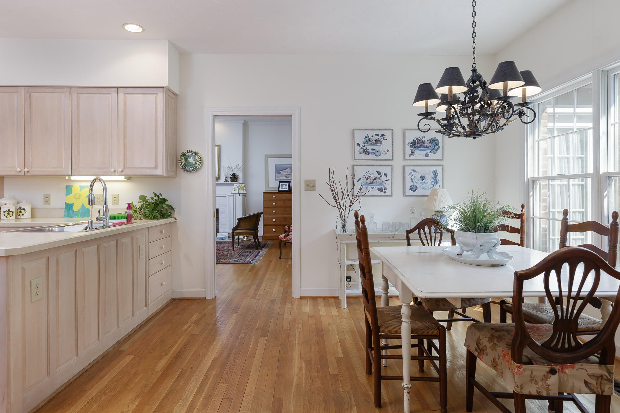 60 McDonald Road East Pinehurst, NC 28374 - Photo 18 of 31 Large eating space