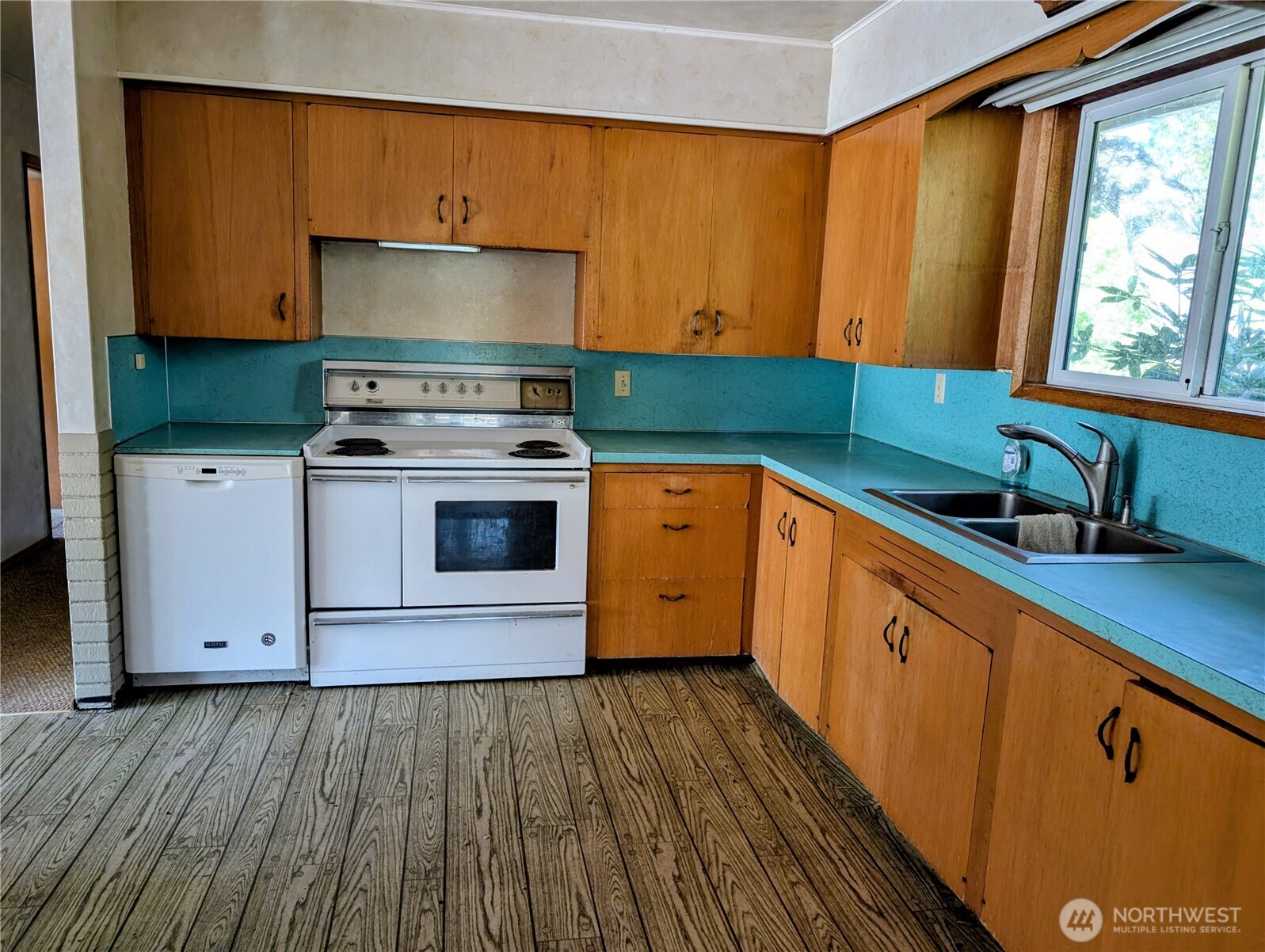 511 South Beach Road Point Roberts, WA 98281 - Photo 8 of 39 Gallery Image 8