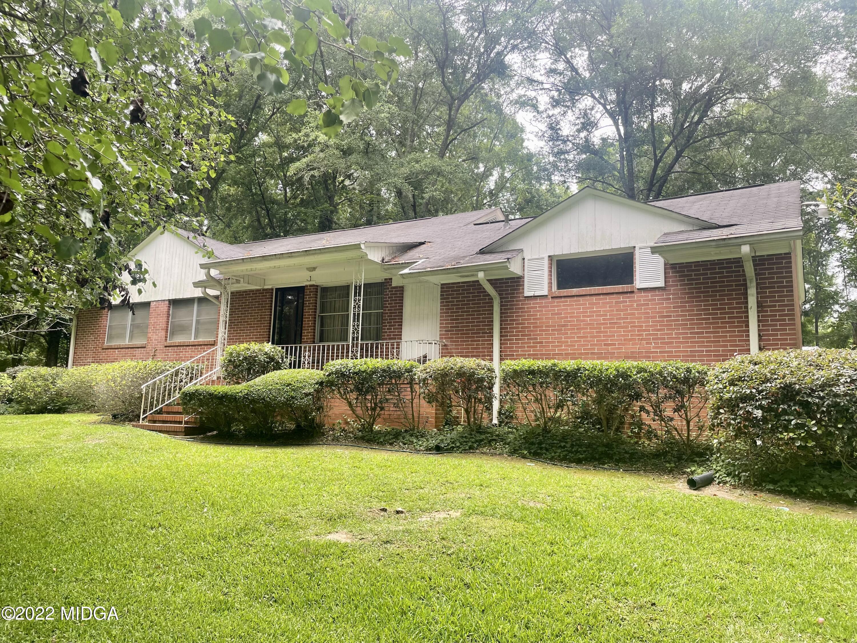4552 Rivoli Drive Macon, GA 31210 - Photo 2 of 21 2.IMG-8809