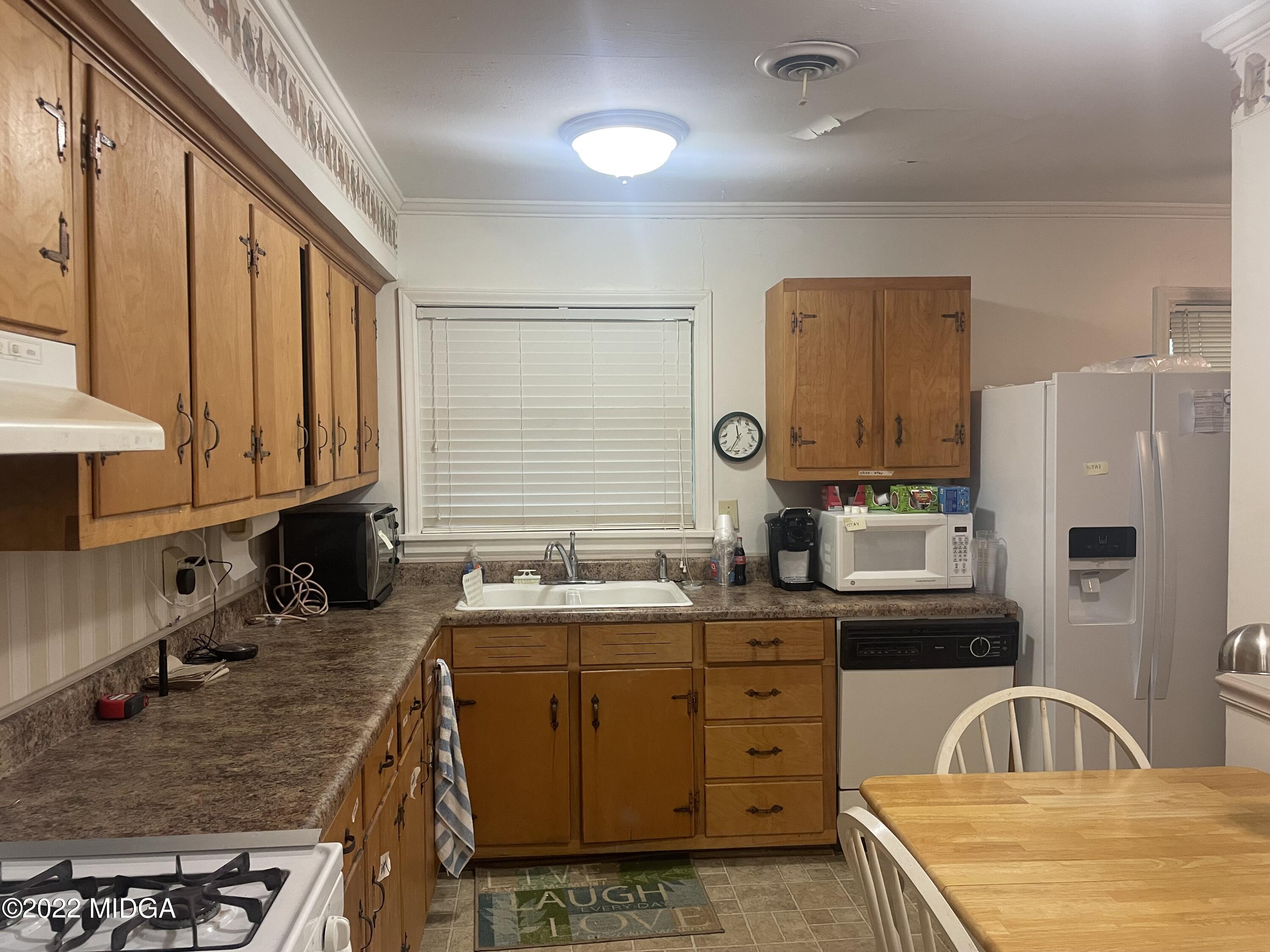 4552 Rivoli Drive Macon, GA 31210 - Photo 7 of 21 7.IMG_8788