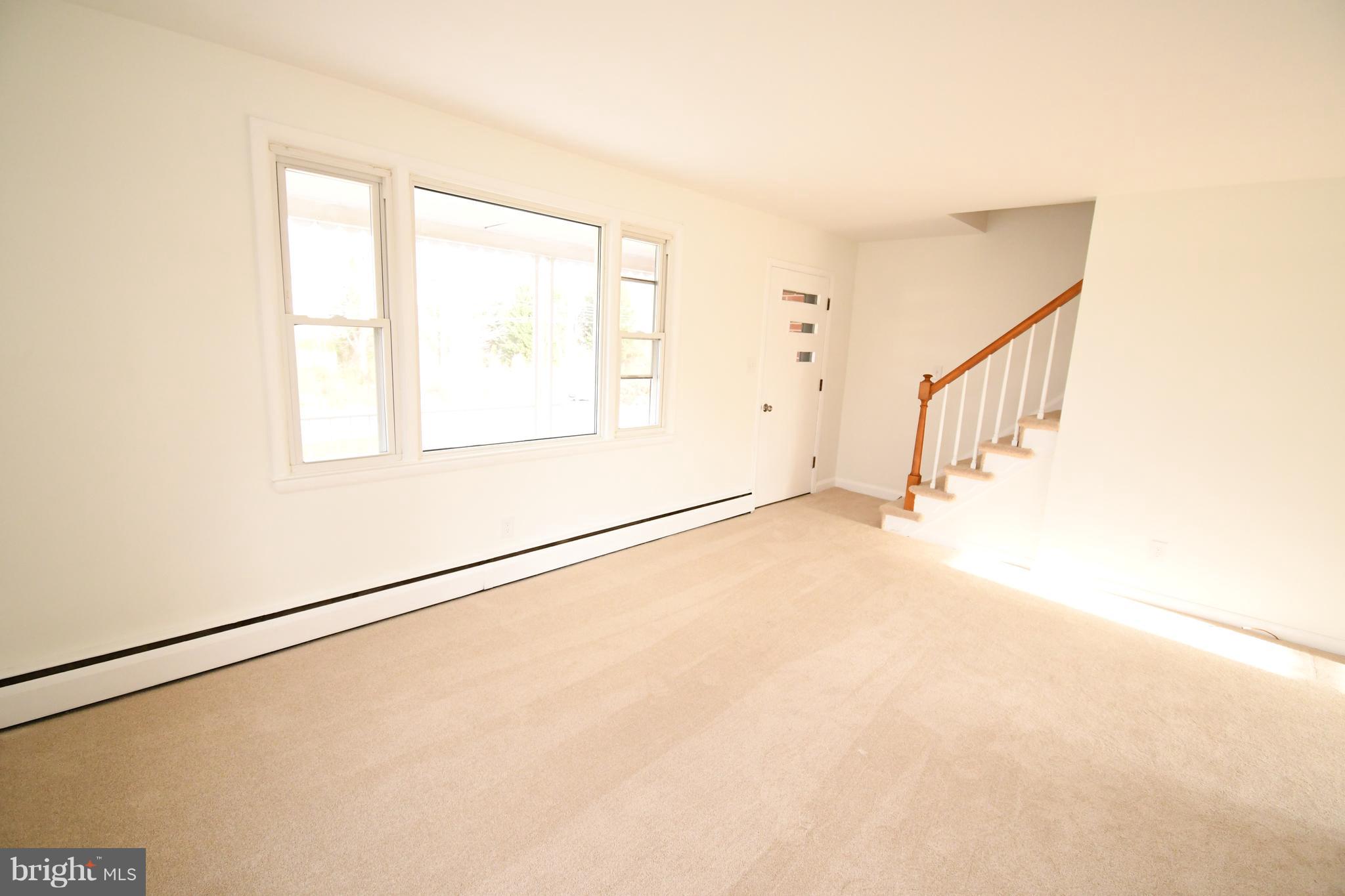 3307 Philadelphia Road Abingdon, MD 21009 - Photo 11 of 29 Large open Living Room