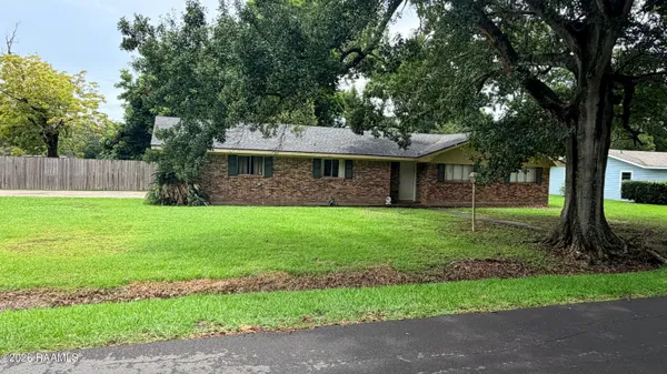 $1,600 | 301 Marie Antoinette Street, Lafayette, LA 70506
