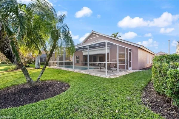 $3,995 | 8432 Indian Wells Way, Naples, FL 34113