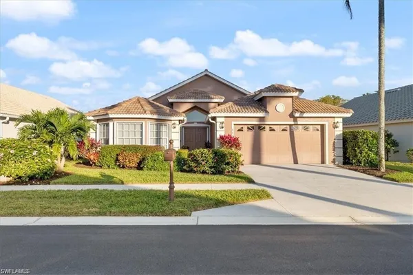 $3,995 | 8432 Indian Wells Way, Naples, FL 34113