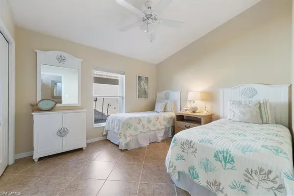 $3,995 | 8432 Indian Wells Way, Naples, FL 34113