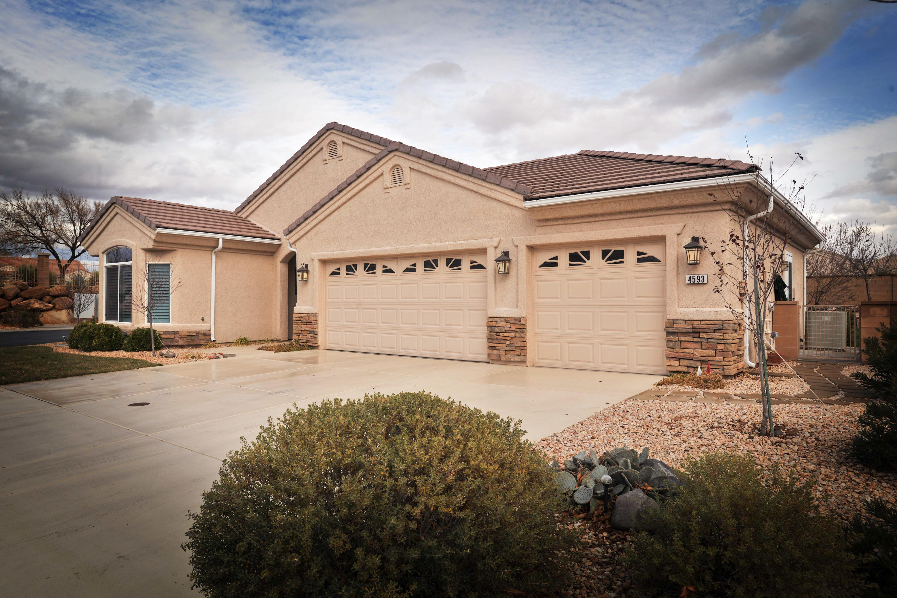 4593 South Tranquility Bay Street St. George, UT 84790 - Photo 1 of 1 FRONT VIEW