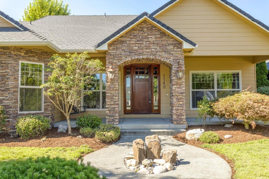 1140 Grouse Ridge Drive Central Point, OR 97502 - Photo 3 of 35 Additional Photo