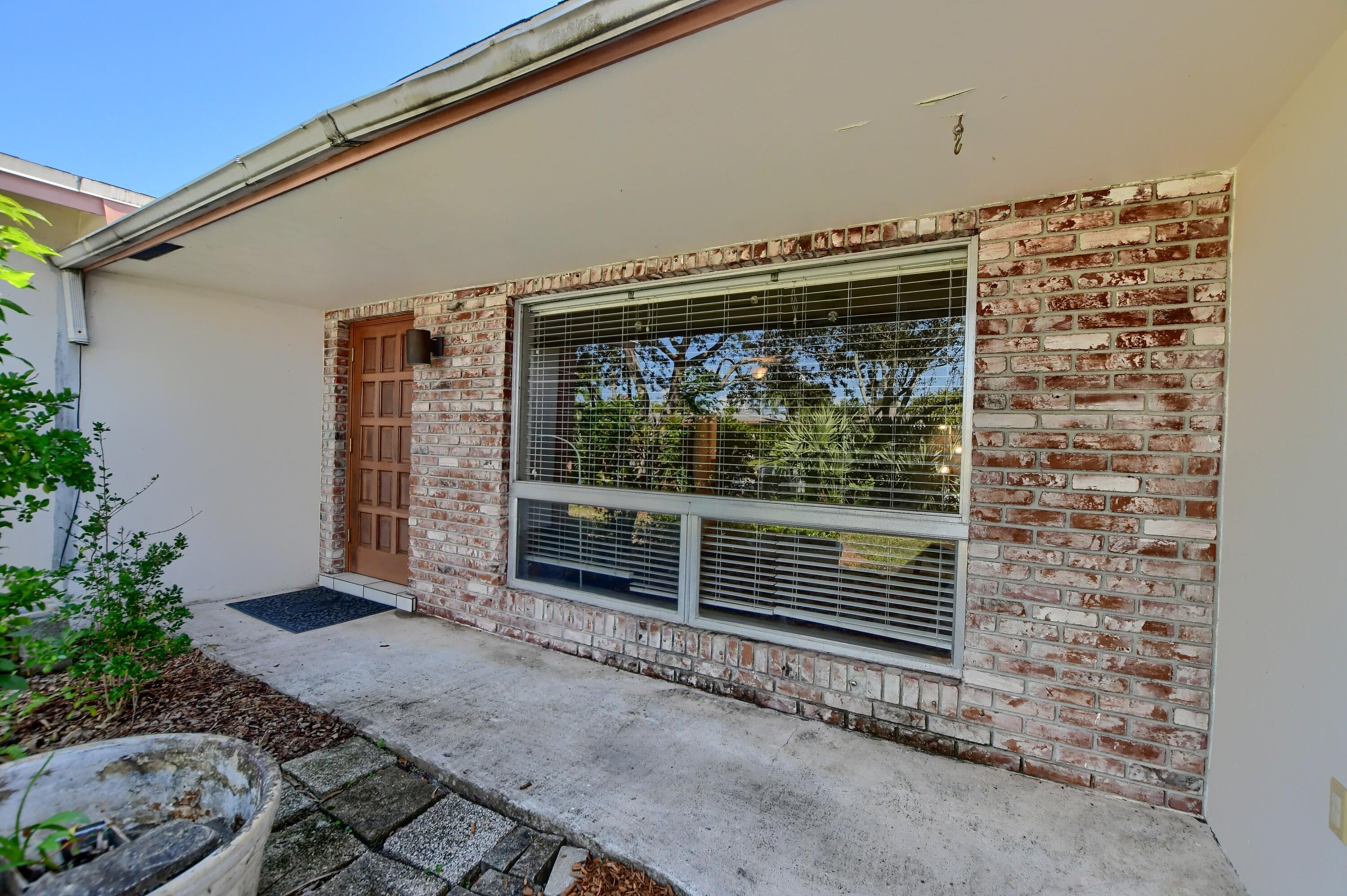242 Southwest 4th Street Boca Raton, FL 33432 - Photo 25 of 28 Front Porch