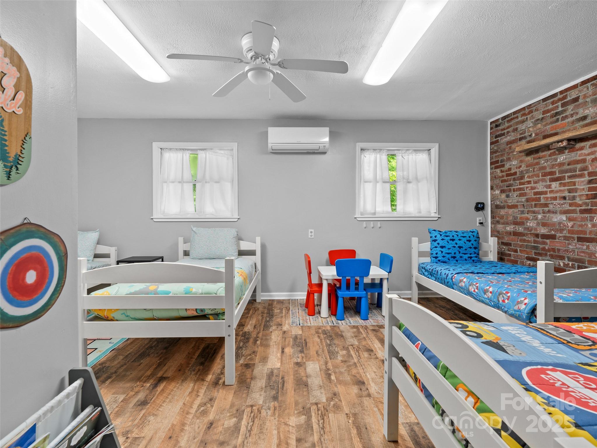 220 Deer Run Road Canton, NC 28716 - Photo 35 of 46 a very nice looking room with a large window