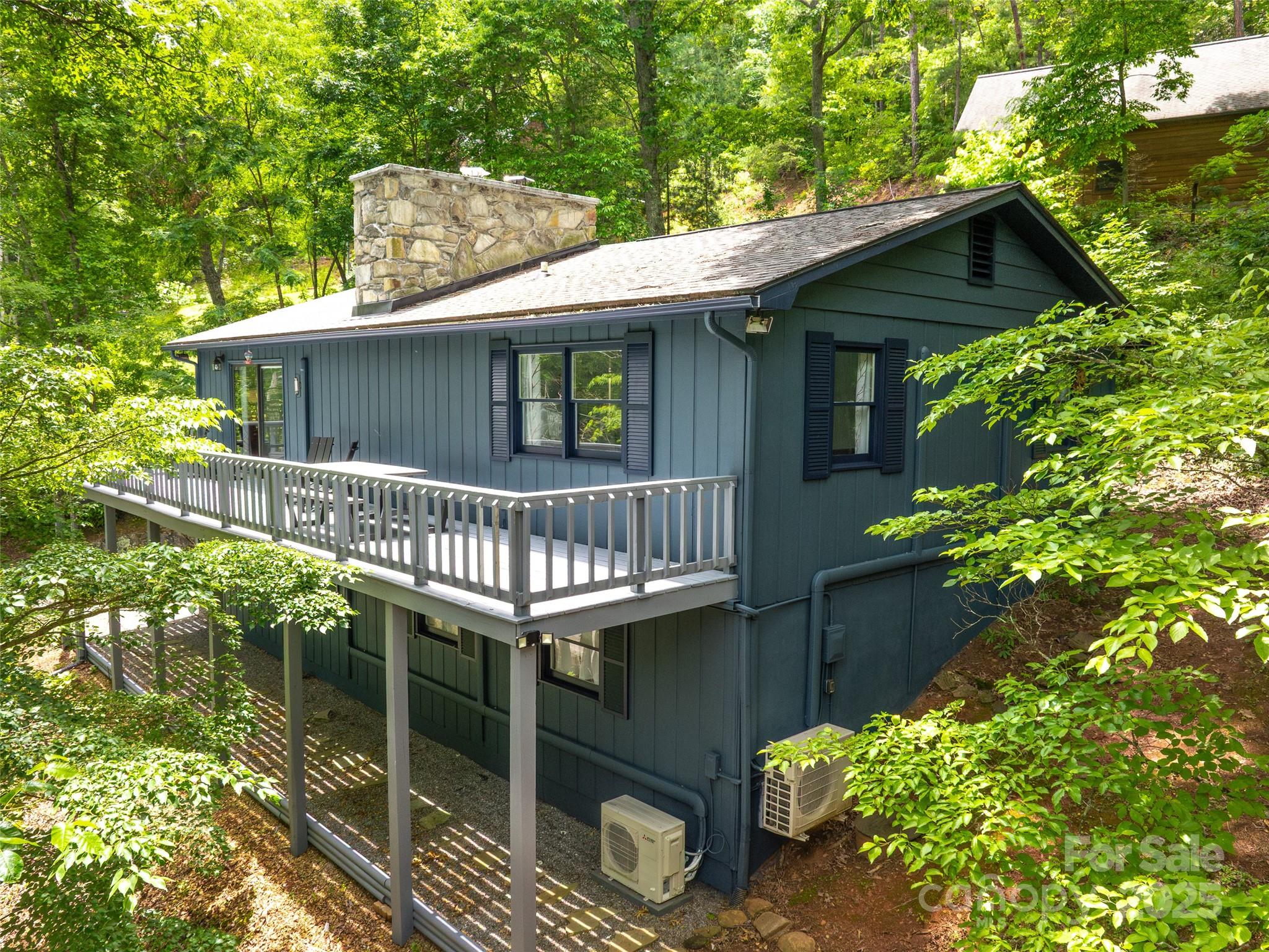 220 Deer Run Road Canton, NC 28716 - Photo 45 of 46 a small house with a wooden fence
