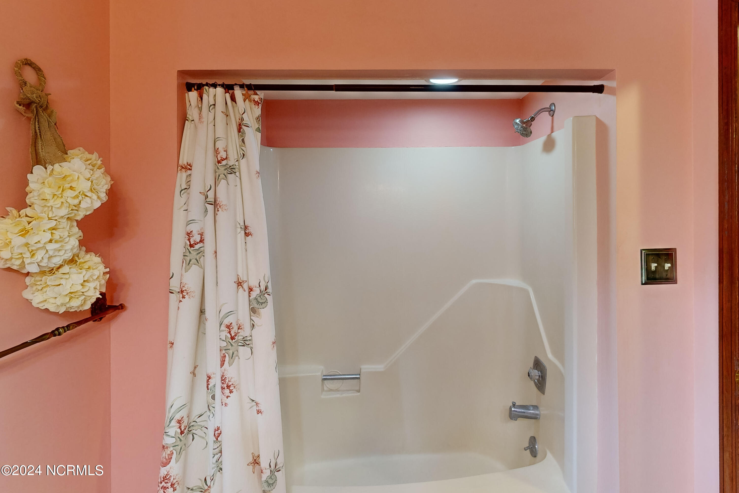 814 East Ocean Road Holly Ridge, NC 28445 - Photo 38 of 61 814 E Ocean - Interiors_38