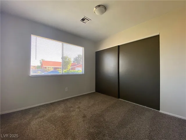 $1,950 | 4765 East Mohave Avenue, Las Vegas, NV 89104