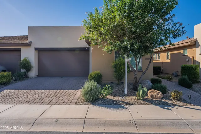 $425,000 | 679 East Myrtle Pass, Queen Creek, AZ 85140