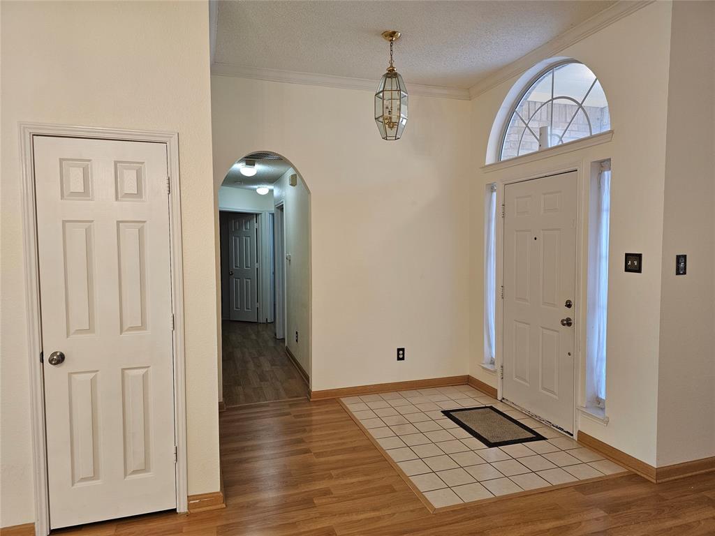 7783 Park Run Road Fort Worth, TX 76137 - Photo 3 of 20