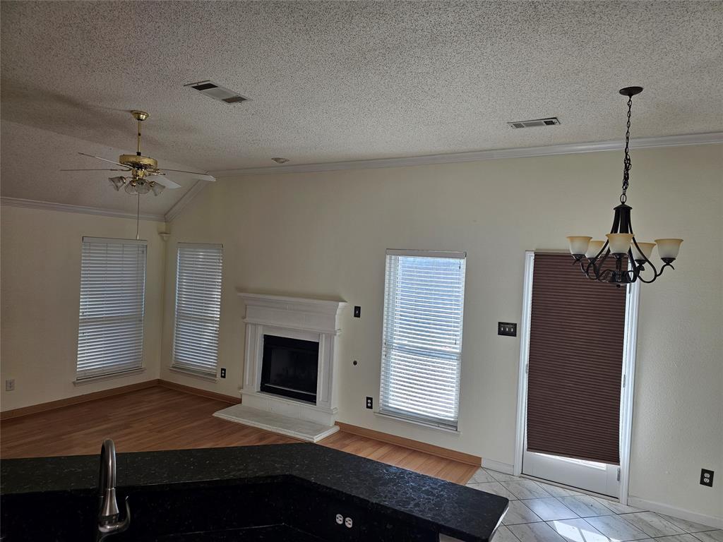 7783 Park Run Road Fort Worth, TX 76137 - Photo 4 of 20