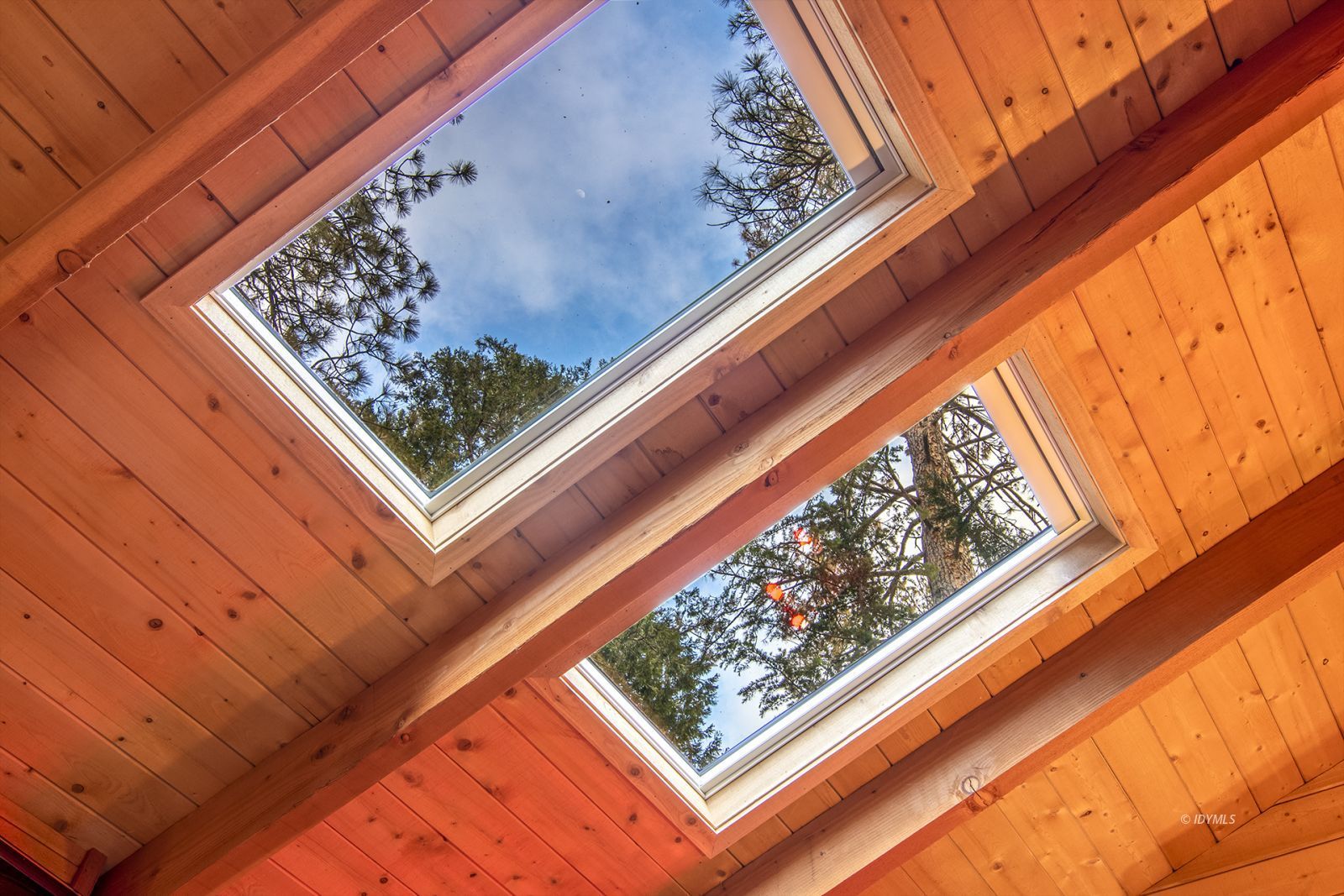 24924 Fern Valley Road Idyllwild, CA 92549 - Photo 26 of 44 a view of a small space