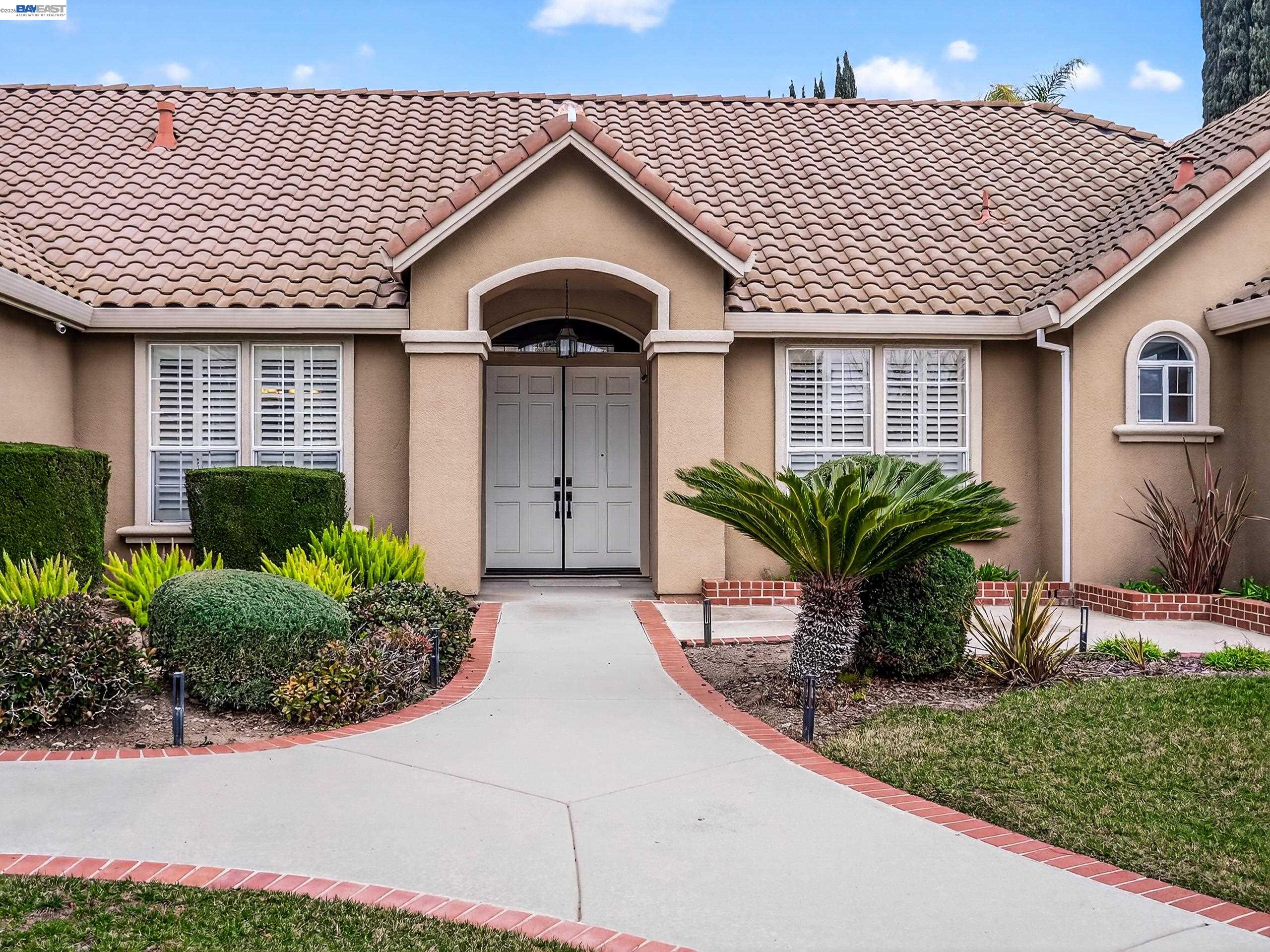 2166 Shadow Ridge Way San Jose, CA 95138 - Photo 4 of 38