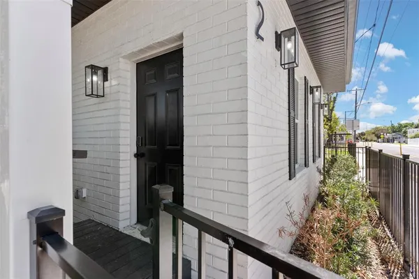 a view of a pathway both side of building