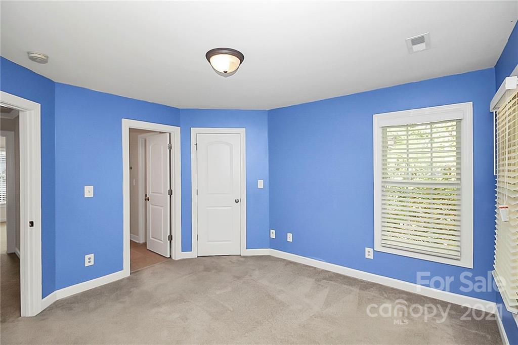 4080 Crepe Ridge Drive Denver, NC 28037 - Photo 24 of 34 a view of an empty room with a window