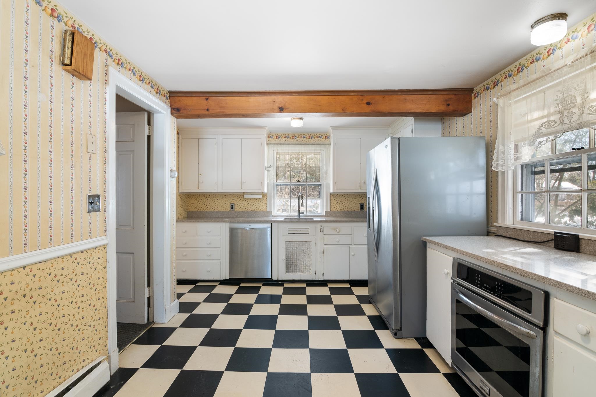 214 Putney Road Brattleboro, VT 05301 - Photo 12 of 41