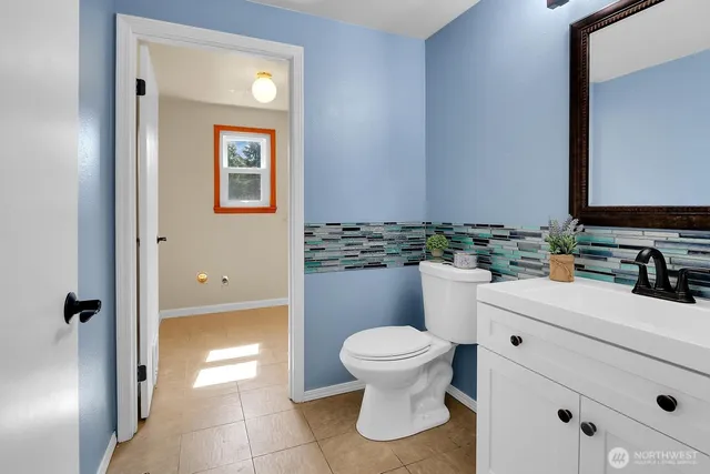 $959,500 | 17217 Larch Way, Lynnwood, WA 98037