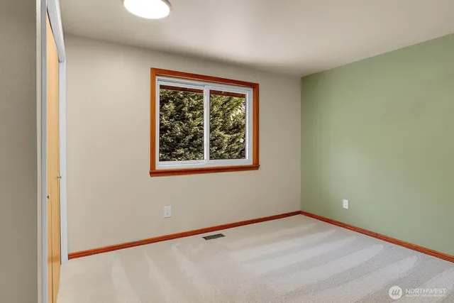 $959,500 | 17217 Larch Way, Lynnwood, WA 98037