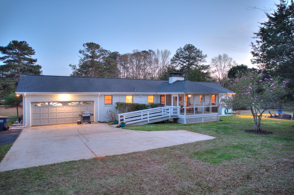 15 Deep Step Road Covington, GA 30014 - Photo 8 of 71 Gallery Image 8