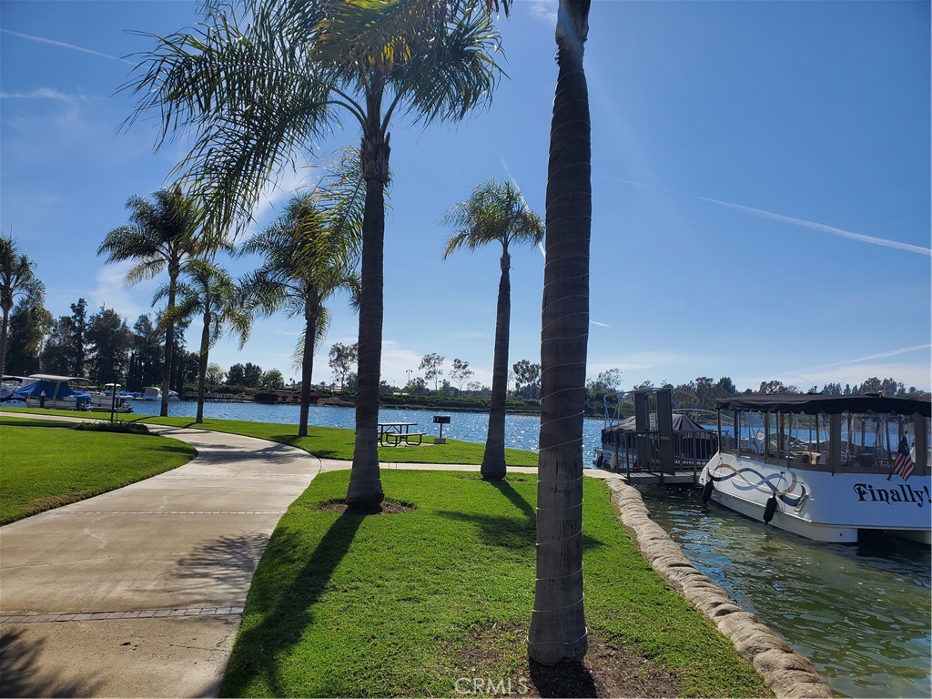 27795 Rota Mission Viejo, CA 92692 - Photo 5 of 27 a view of a park with palm trees