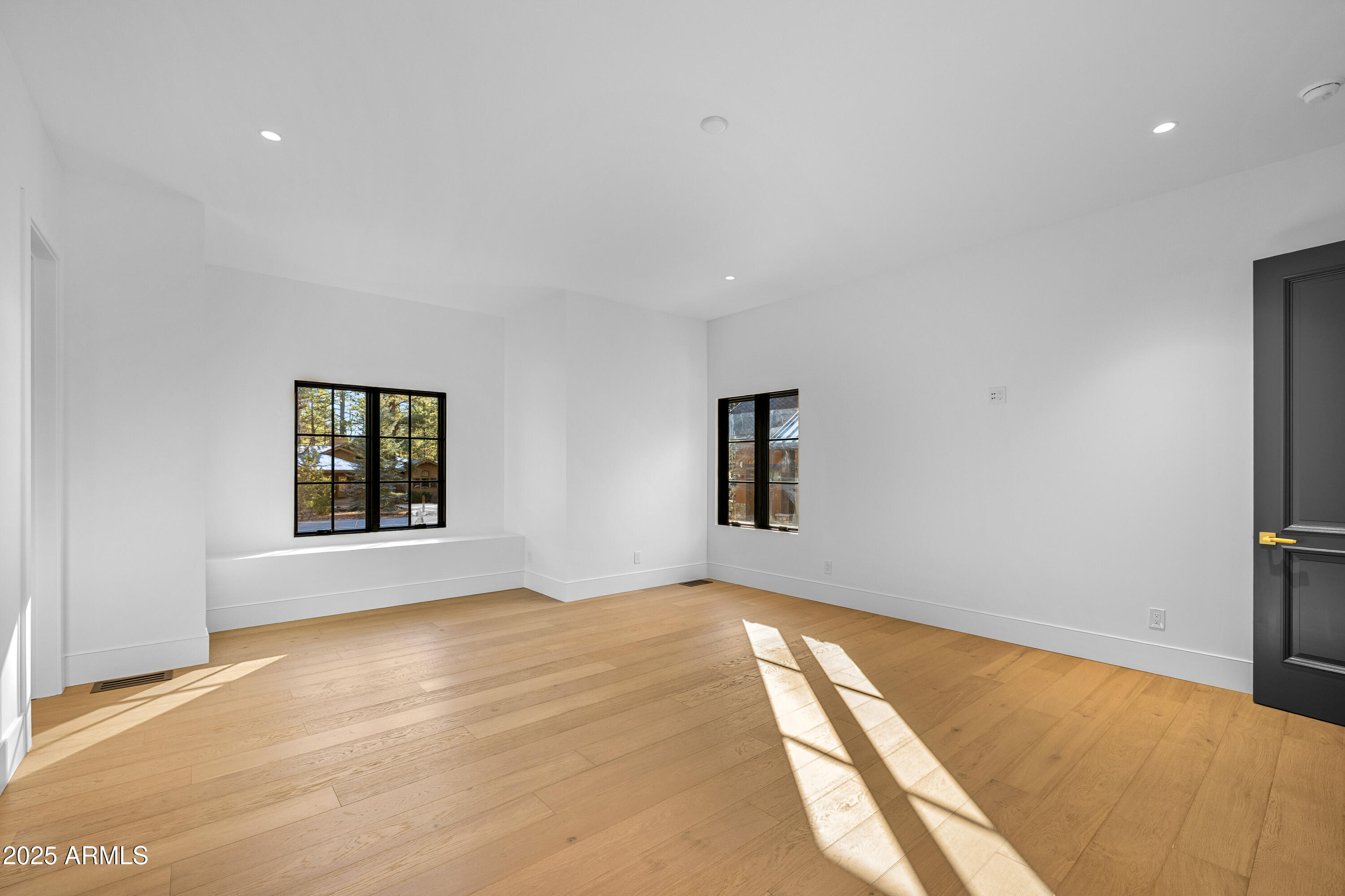 2732 Lindberg Spring Flagstaff, AZ 86005 - Photo 33 of 56 a view of an empty room with a window