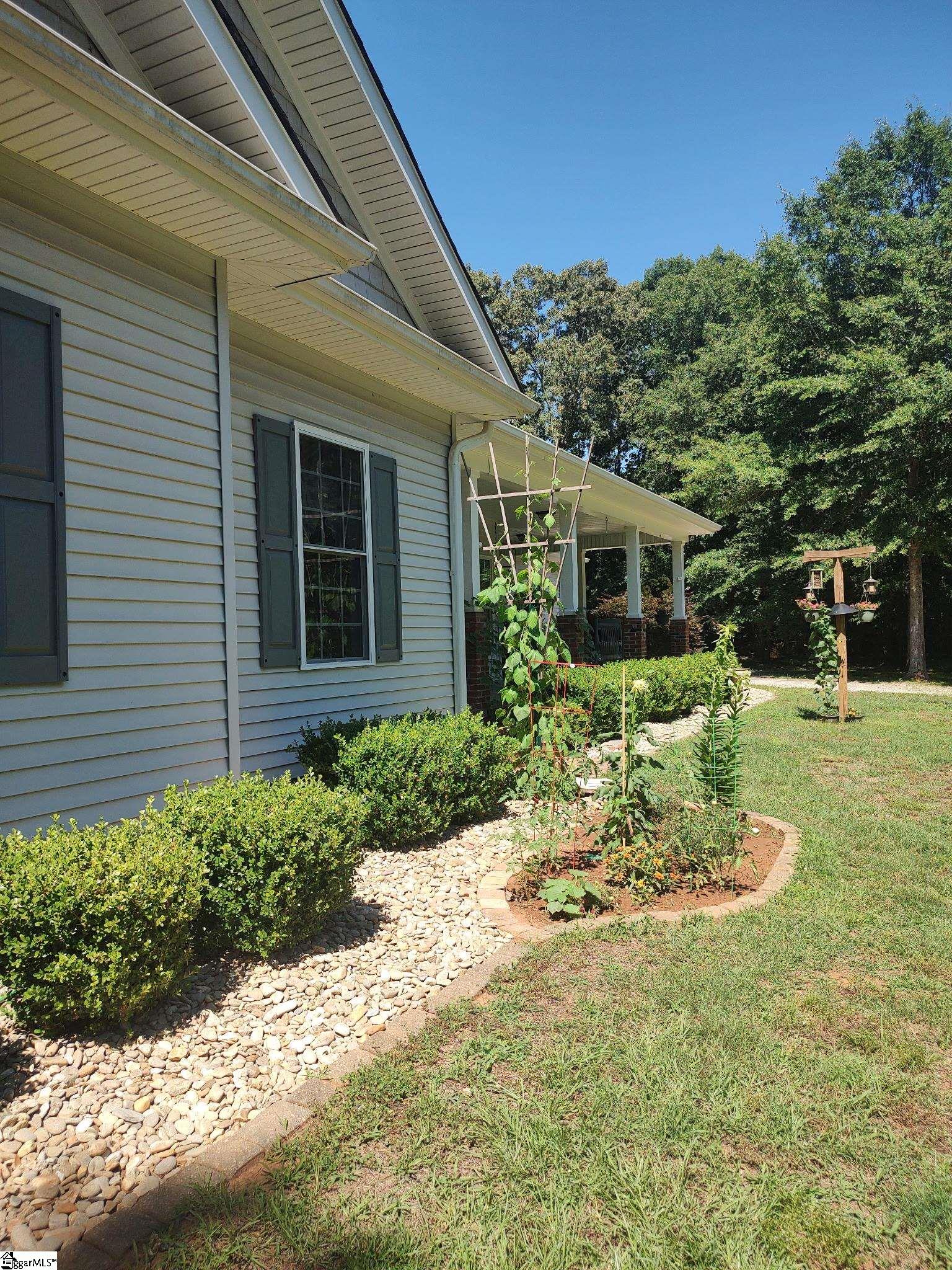 160 Sentell Road Williamston, SC 29697 - Photo 5 of 37