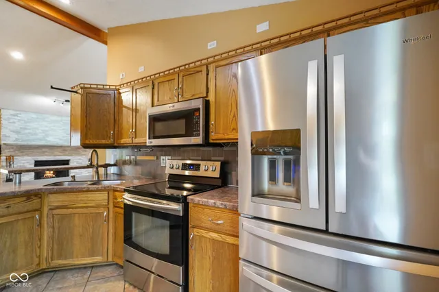 $600,000 | 12196 North Beth Ann Drive, Camby, IN 46113