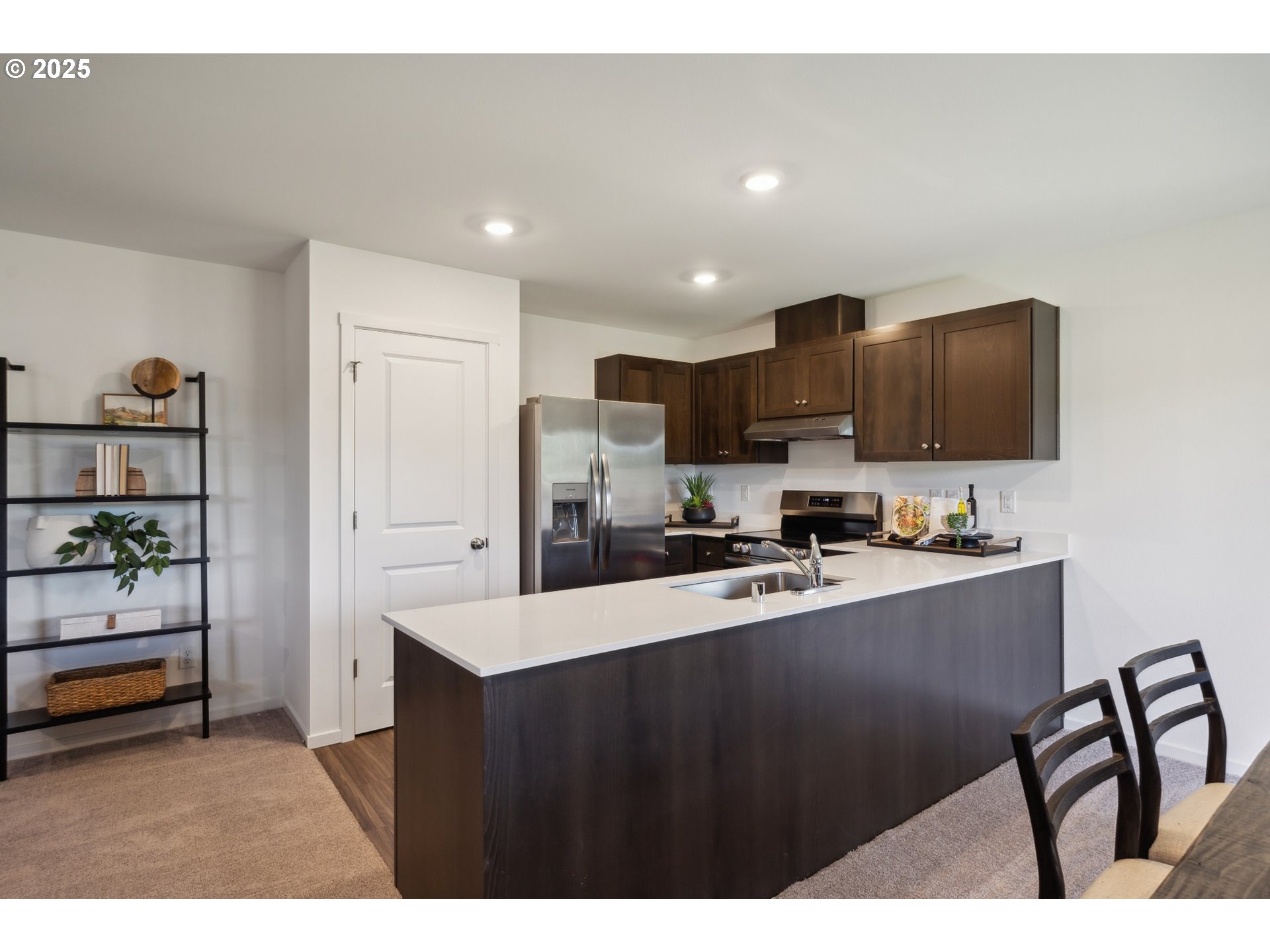 2031 Henderson Way Longview, WA 98632 - Photo 9 of 35