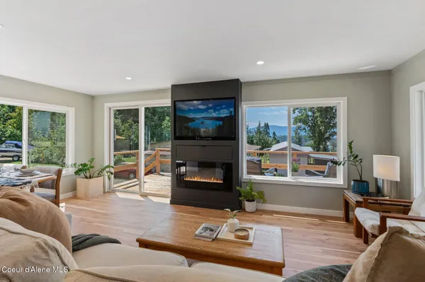 $235,000 | 302 School Street, Unit 15, Hope, ID 83836