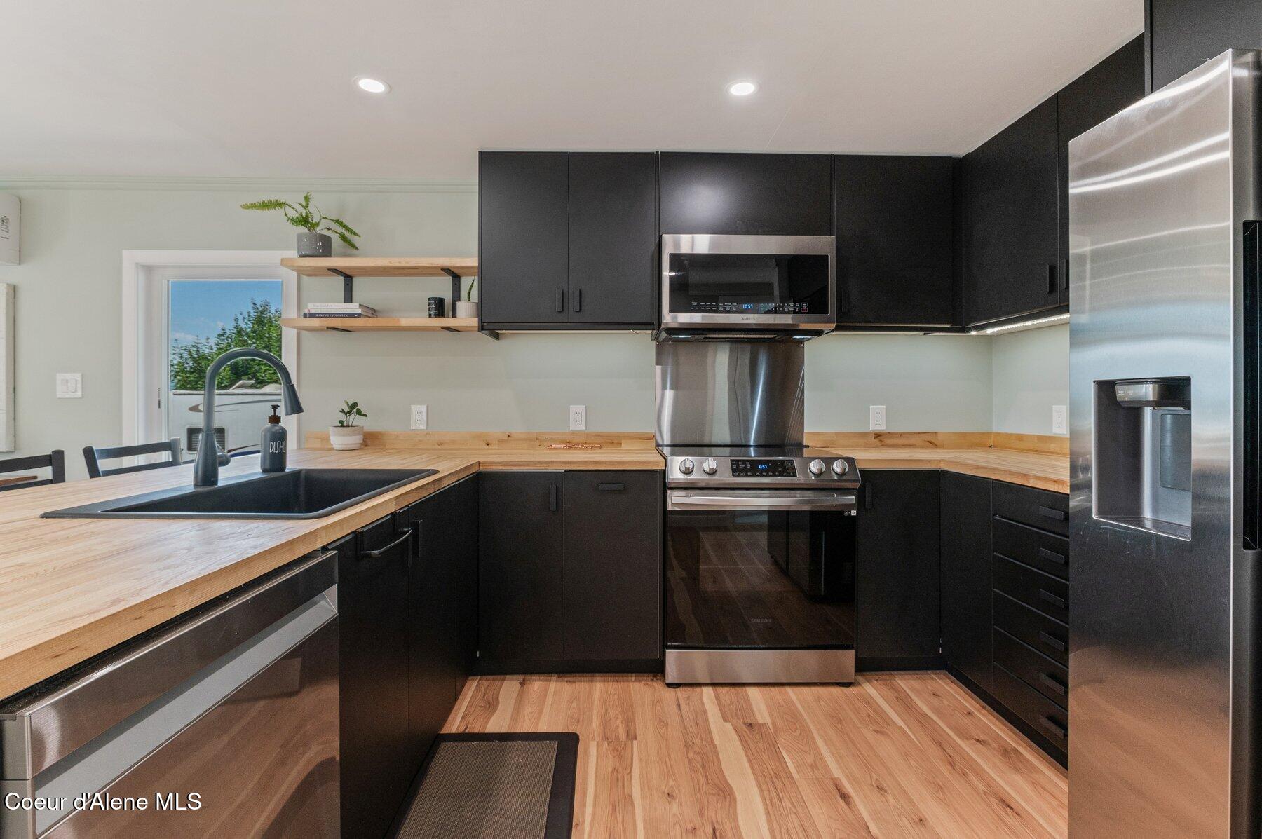 302 School Street, Unit 15 Hope, ID 83836 - Photo 15 of 31 --13.jpg-SMALL